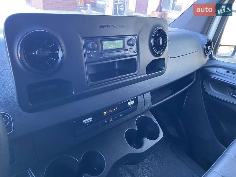 Грузовой фургон Mercedes-Benz Sprinter 2020 в Виннице фото 35 Грузовой фургон Mercedes-Benz Sprinter 2020 в Виннице