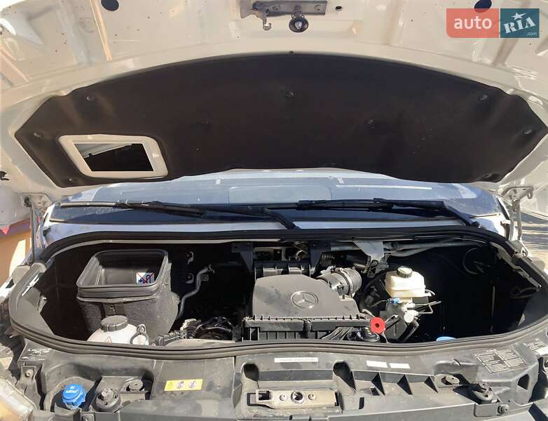 Грузовой фургон Mercedes-Benz Sprinter 2023 в Львове