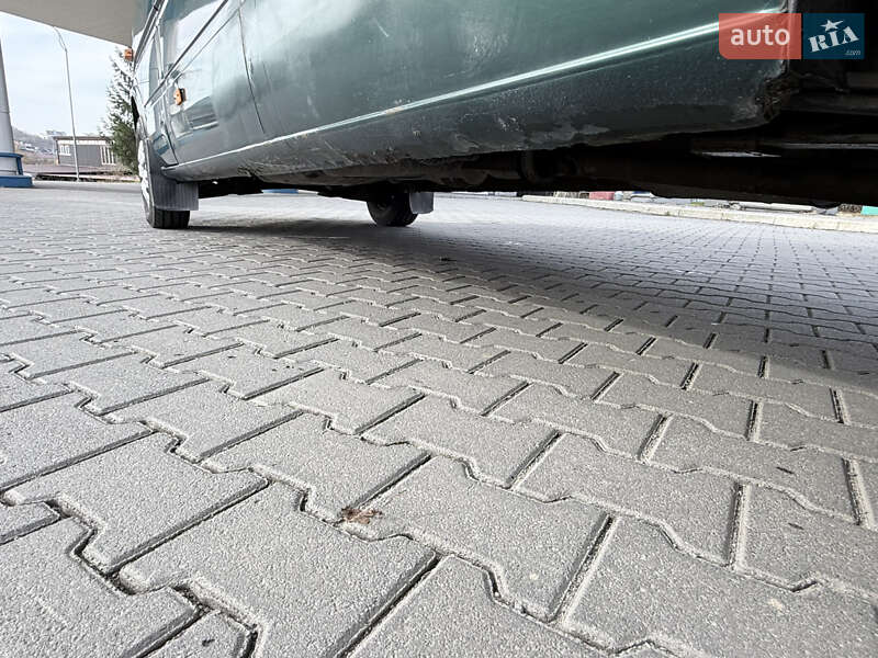 Грузопассажирский фургон Mercedes-Benz Sprinter 2003 в Хмельницком фото 16 Грузопассажирский фургон Mercedes-Benz Sprinter 2003 в Хмельницком