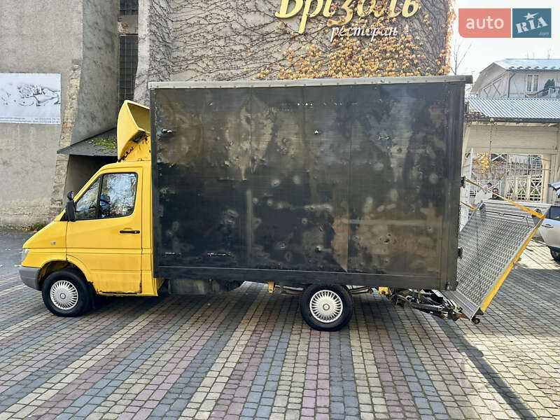Грузовой фургон Mercedes-Benz Sprinter 2006 в Черновцах