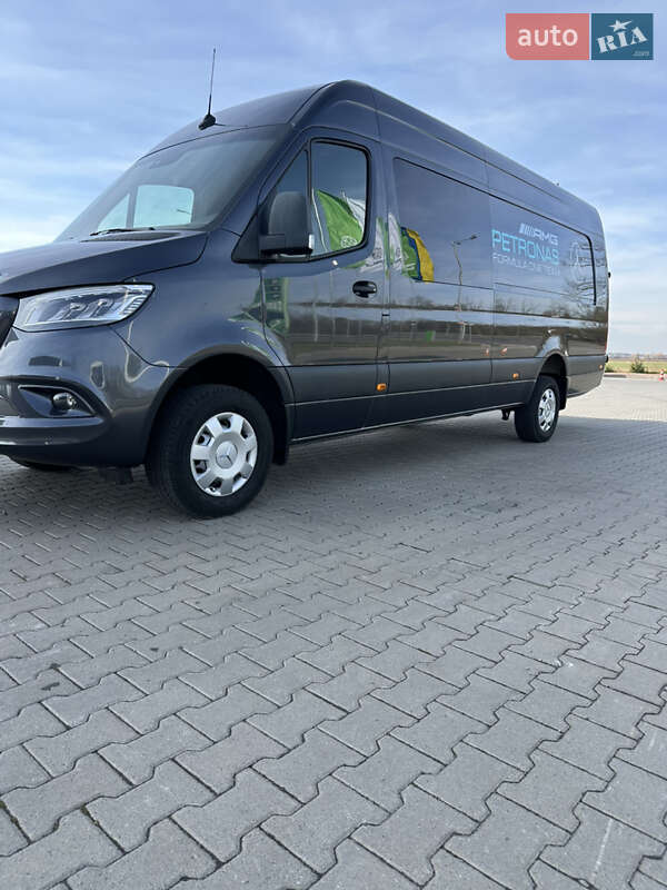 Грузовой фургон Mercedes-Benz Sprinter 2021 в Черновцах