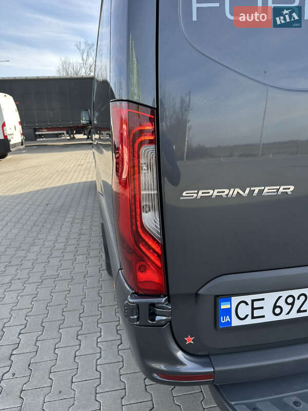 Грузовой фургон Mercedes-Benz Sprinter 2021 в Черновцах