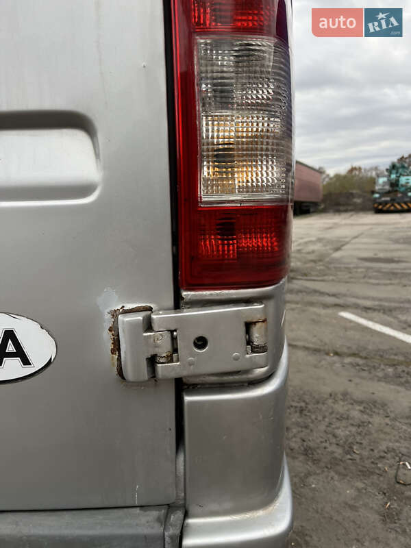 Мінівен Mercedes-Benz Sprinter 2005 в Нововолинську фото 13 Мінівен Mercedes-Benz Sprinter 2005 в Нововолинську