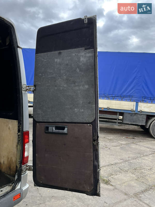 Мінівен Mercedes-Benz Sprinter 2005 в Нововолинську фото 34 Мінівен Mercedes-Benz Sprinter 2005 в Нововолинську