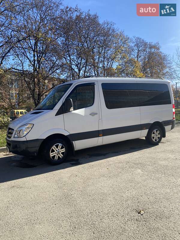Минивэн Mercedes-Benz Sprinter 2011 в Каменец-Подольском фото 3 Минивэн Mercedes-Benz Sprinter 2011 в Каменец-Подольском