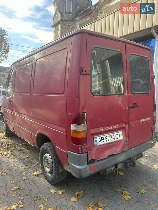Вантажний фургон Mercedes-Benz Sprinter 1999 в Чернівцях фото 4 Вантажний фургон Mercedes-Benz Sprinter 1999 в Чернівцях
