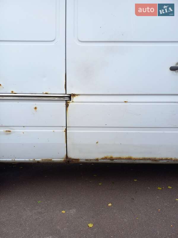 Грузовой фургон Mercedes-Benz Sprinter 2005 в Овруче фото 13 Грузовой фургон Mercedes-Benz Sprinter 2005 в Овруче