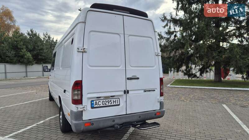 Грузовой фургон Mercedes-Benz Sprinter 2004 в Луцке