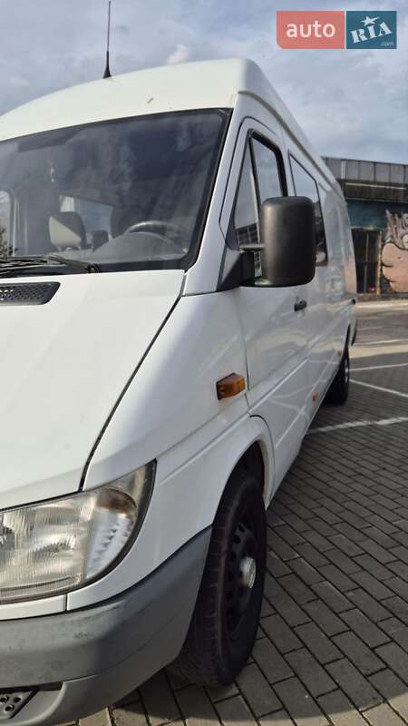 Грузовой фургон Mercedes-Benz Sprinter 2004 в Луцке