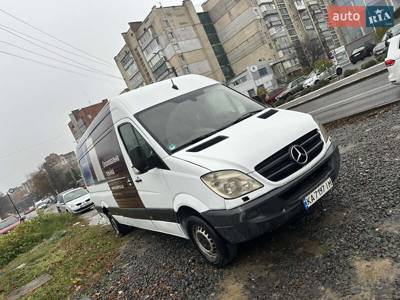Вантажний фургон Mercedes-Benz Sprinter 2006 в Хмельницькому фото Вантажний фургон Mercedes-Benz Sprinter 2006 в Хмельницькому