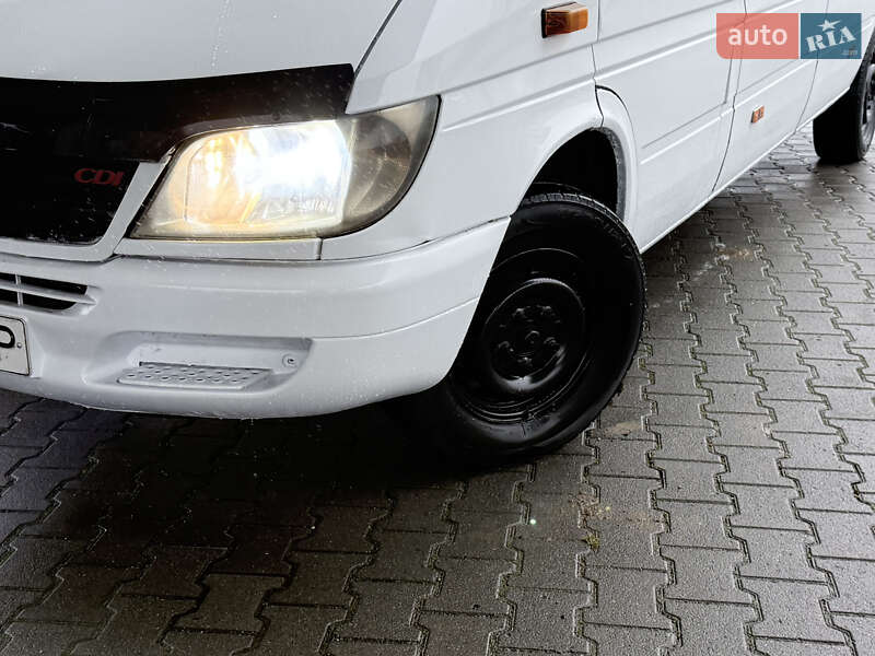 Грузопассажирский фургон Mercedes-Benz Sprinter 2005 в Хмельницком фото 3 Грузопассажирский фургон Mercedes-Benz Sprinter 2005 в Хмельницком