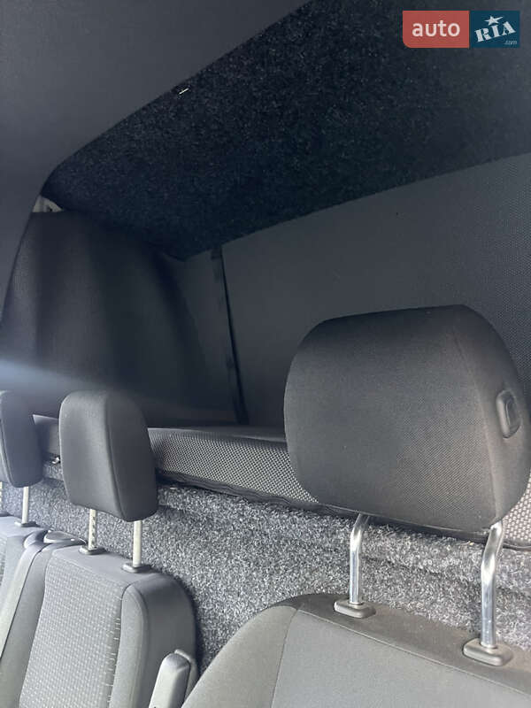 Вантажний фургон Mercedes-Benz Sprinter 2018 в Ужгороді фото 23 Вантажний фургон Mercedes-Benz Sprinter 2018 в Ужгороді