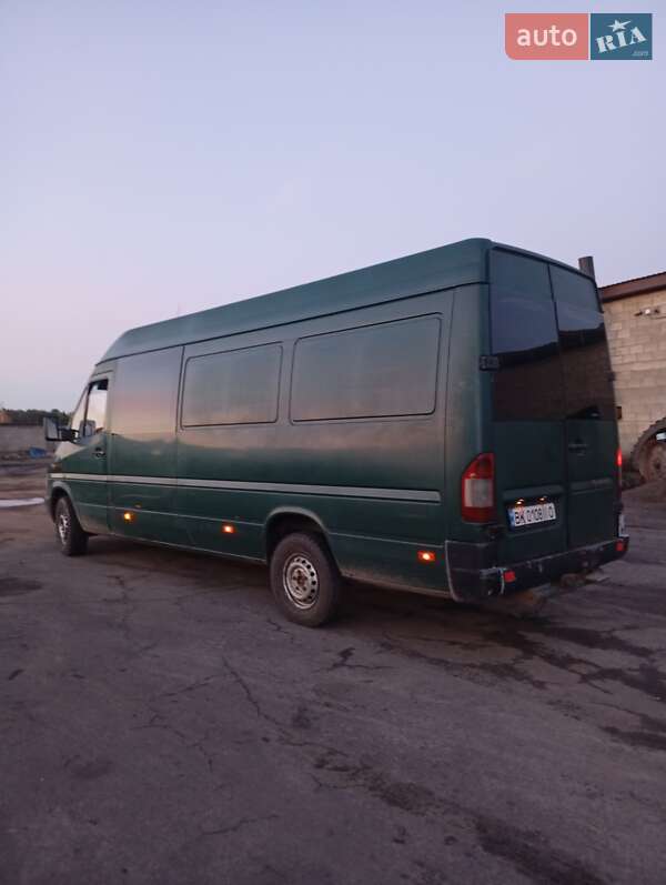 Грузопассажирский фургон Mercedes-Benz Sprinter 2003 в Вараше фото 2 Грузопассажирский фургон Mercedes-Benz Sprinter 2003 в Вараше