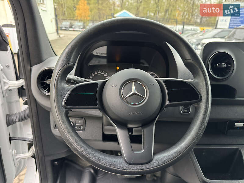 Грузовой фургон Mercedes-Benz Sprinter 2022 в Киеве фото 17 Грузовой фургон Mercedes-Benz Sprinter 2022 в Киеве