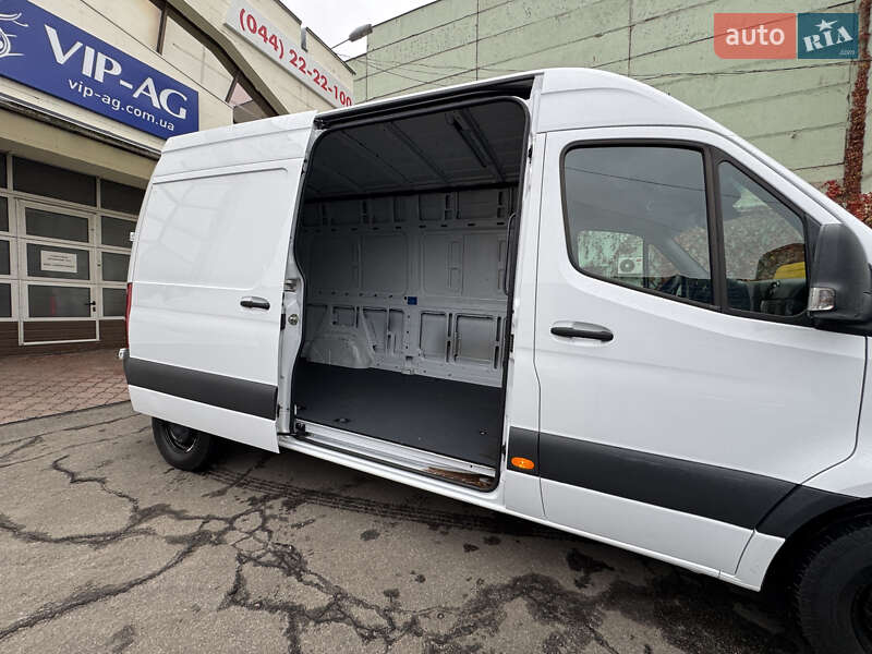 Грузовой фургон Mercedes-Benz Sprinter 2022 в Киеве фото 27 Грузовой фургон Mercedes-Benz Sprinter 2022 в Киеве