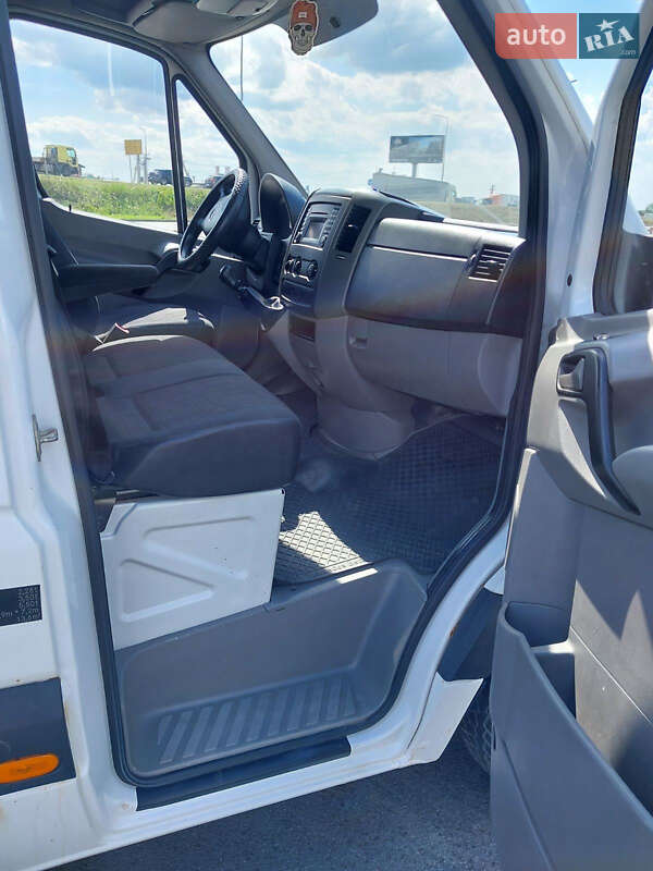 Грузовой фургон Mercedes-Benz Sprinter 2013 в Львове