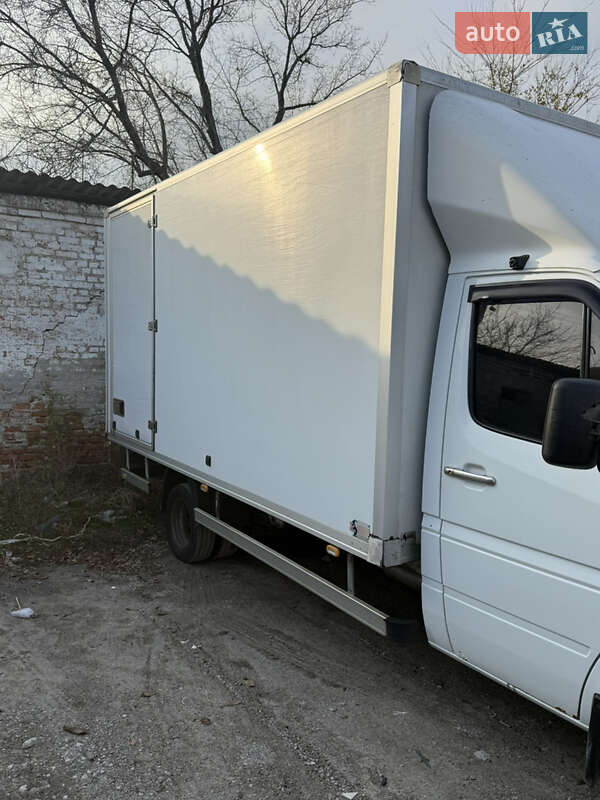 Грузовой фургон Mercedes-Benz Sprinter 2004 в Днепре фото 2 Грузовой фургон Mercedes-Benz Sprinter 2004 в Днепре