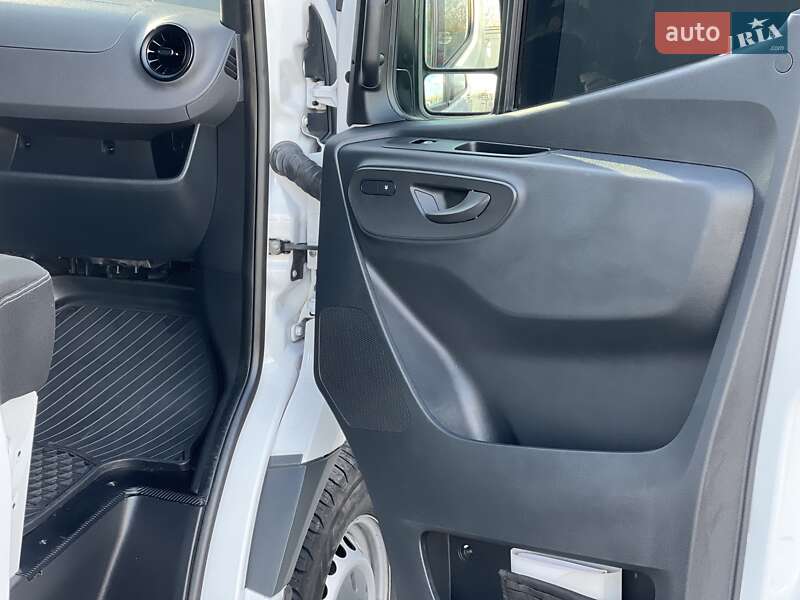 Вантажний фургон Mercedes-Benz Sprinter 2021 в Миколаєві фото 46 Вантажний фургон Mercedes-Benz Sprinter 2021 в Миколаєві