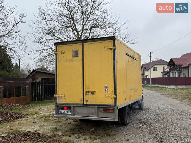 Грузовой фургон Mercedes-Benz Sprinter 1994 в Львове