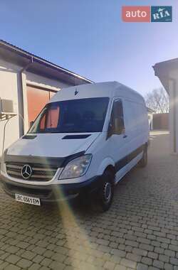 Грузовой фургон Mercedes-Benz Sprinter 2011 в Львове