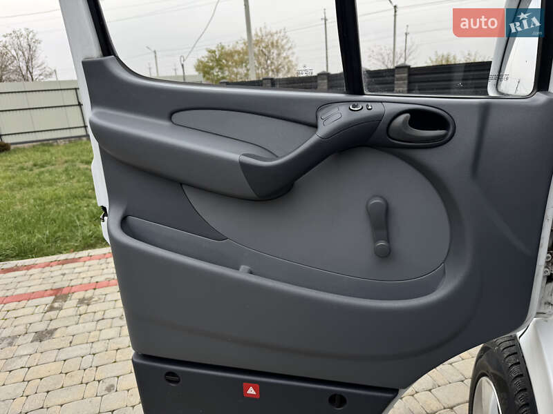 Минивэн Mercedes-Benz Sprinter 2005 в Ковеле фото 27 Минивэн Mercedes-Benz Sprinter 2005 в Ковеле