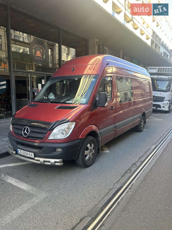 Універсал Mercedes-Benz Sprinter 2011 в Чернівцях