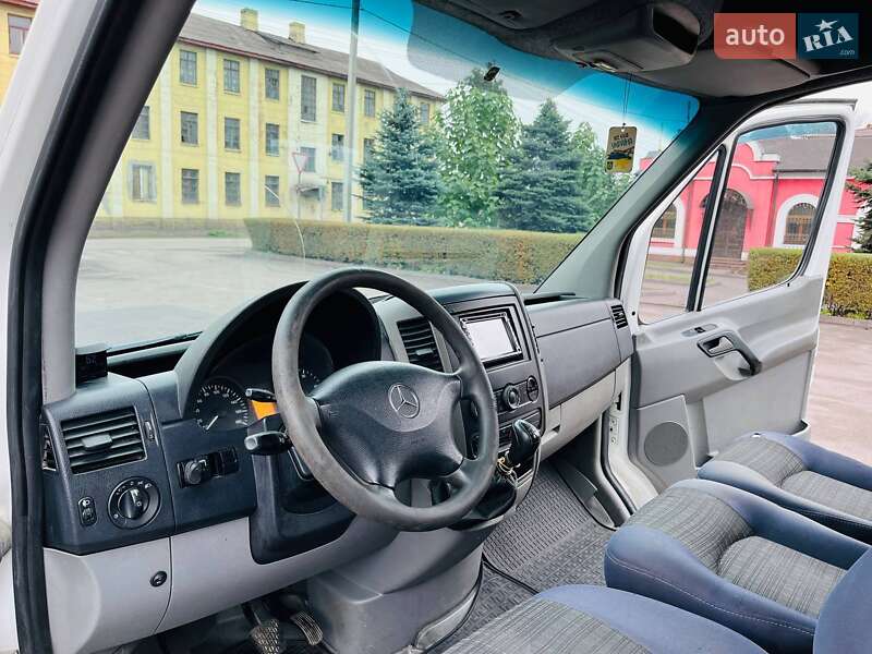 Микроавтобус Mercedes-Benz Sprinter 2006 в Каменском