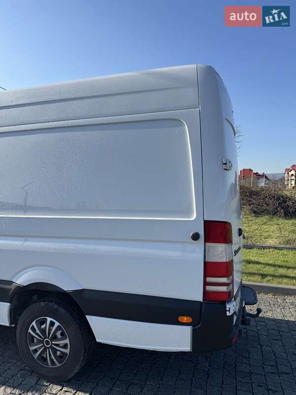 Грузовой фургон Mercedes-Benz Sprinter 2014 в Солотвине