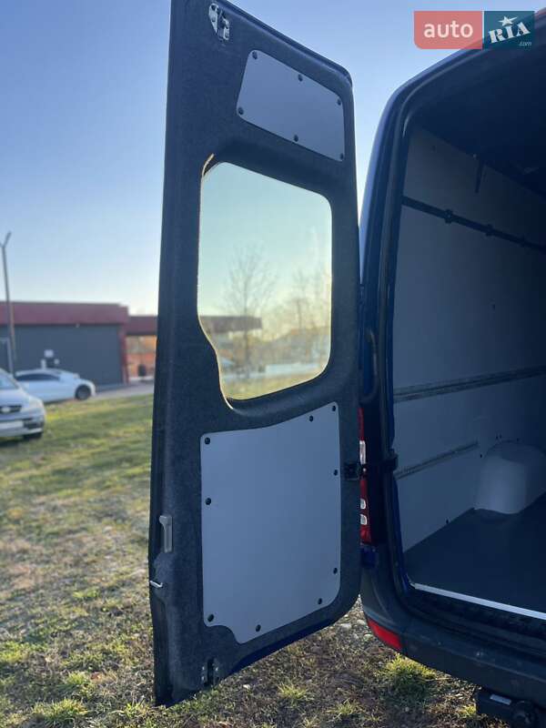 Грузовой фургон Mercedes-Benz Sprinter 2017 в Виноградове фото 19 Грузовой фургон Mercedes-Benz Sprinter 2017 в Виноградове