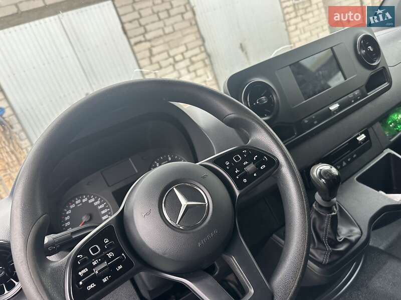 Вантажний фургон Mercedes-Benz Sprinter 2021 в Рівному