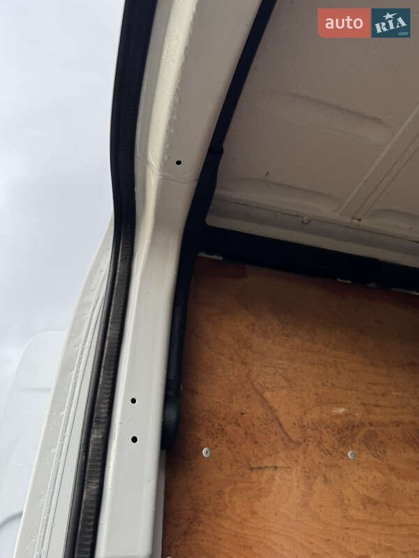 Вантажний фургон Mercedes-Benz Sprinter 2014 в Іршаві фото 58 Вантажний фургон Mercedes-Benz Sprinter 2014 в Іршаві