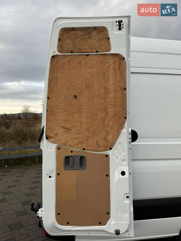 Вантажний фургон Mercedes-Benz Sprinter 2014 в Іршаві фото 63 Вантажний фургон Mercedes-Benz Sprinter 2014 в Іршаві
