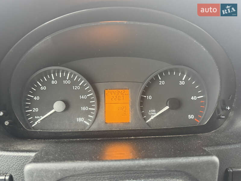 Вантажний фургон Mercedes-Benz Sprinter 2016 в Хмельницькому