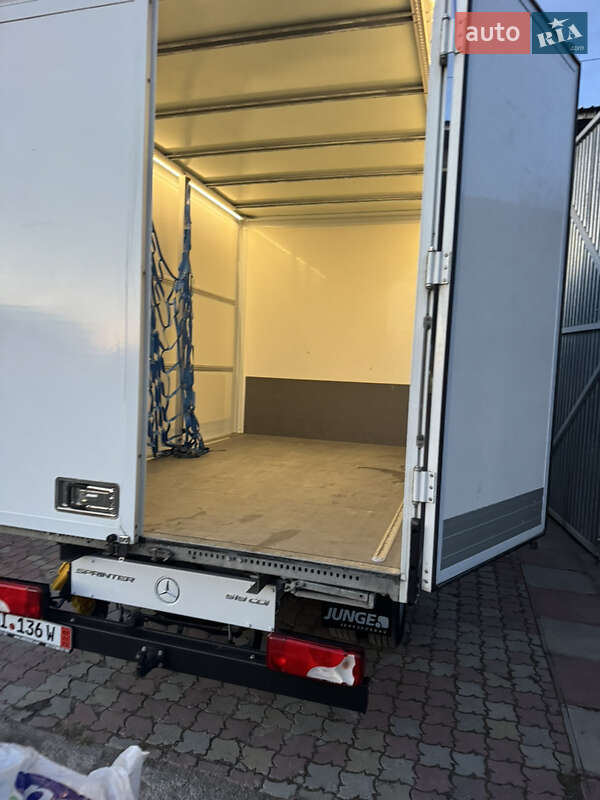 Вантажний фургон Mercedes-Benz Sprinter 2021 в Львові