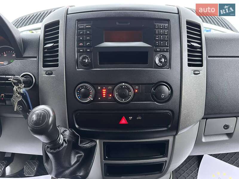 Грузовой фургон Mercedes-Benz Sprinter 2017 в Ровно фото 34 Грузовой фургон Mercedes-Benz Sprinter 2017 в Ровно