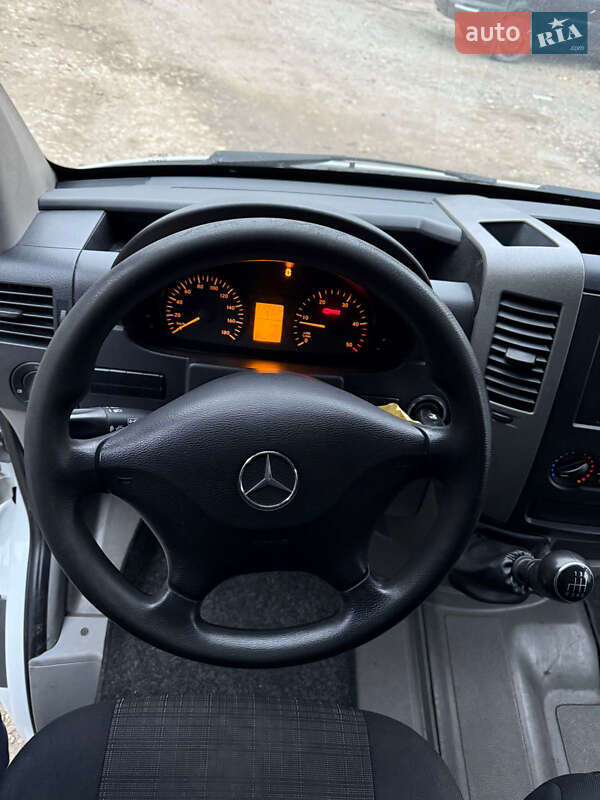 Грузовой фургон Mercedes-Benz Sprinter 2015 в Тернополе