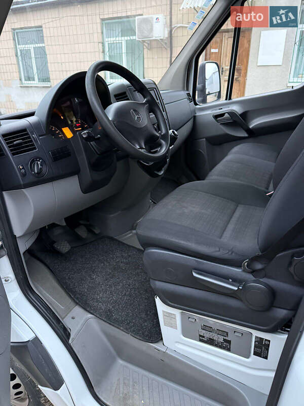 Грузовой фургон Mercedes-Benz Sprinter 2015 в Тернополе