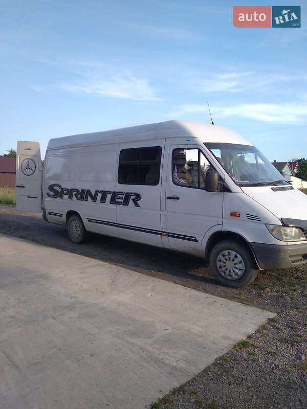 Mercedes-Benz Sprinter 2003
