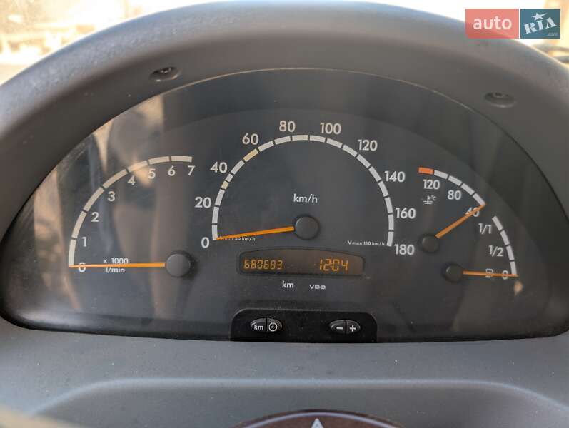 Микроавтобус Mercedes-Benz Sprinter 2002 в Мукачево фото 15 Микроавтобус Mercedes-Benz Sprinter 2002 в Мукачево