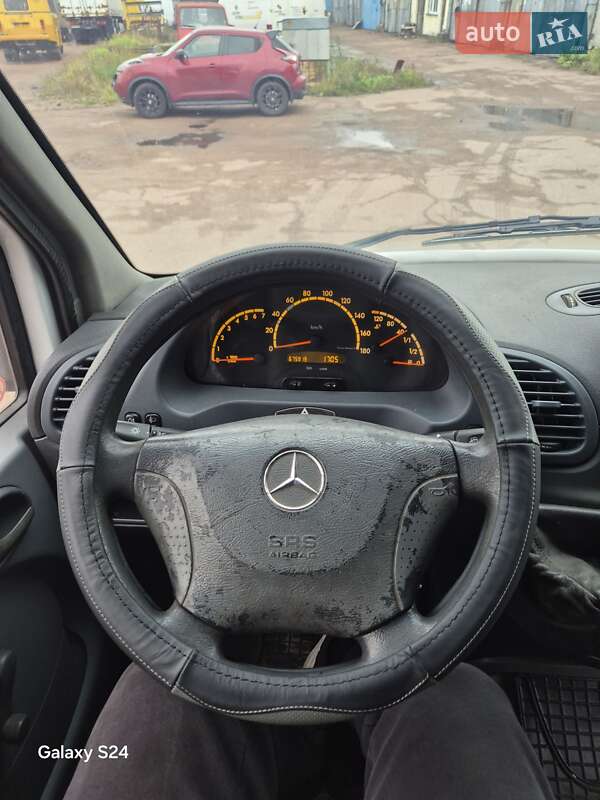 Вантажний фургон Mercedes-Benz Sprinter 2000 в Житомирі