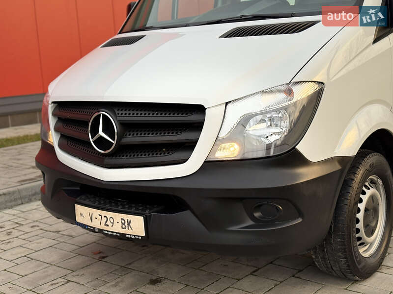 Мінівен Mercedes-Benz Sprinter 2016 в Рівному