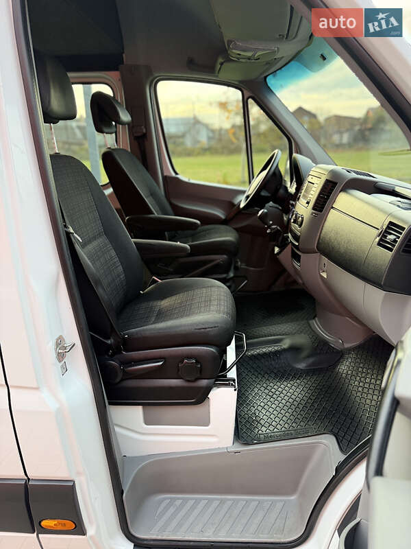 Мінівен Mercedes-Benz Sprinter 2016 в Рівному