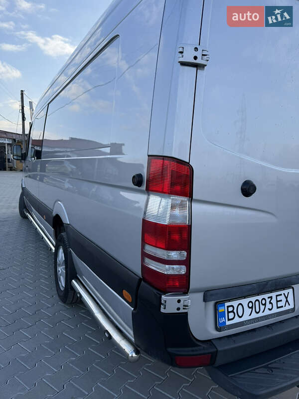 Вантажопасажирський фургон Mercedes-Benz Sprinter 2015 в Тернополі