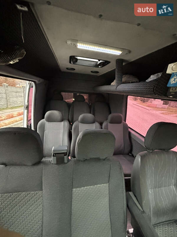 Грузовой фургон Mercedes-Benz Sprinter 2000 в Новояворовске фото 16 Грузовой фургон Mercedes-Benz Sprinter 2000 в Новояворовске