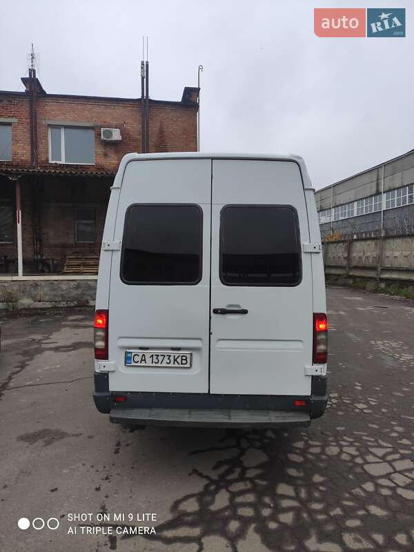 Грузовой фургон Mercedes-Benz Sprinter 2002 в Голованевске