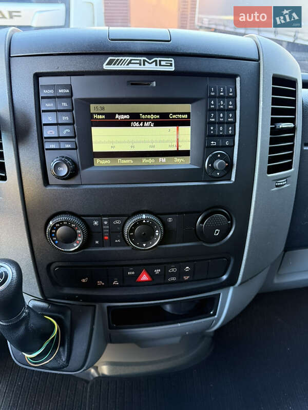 Вантажний фургон Mercedes-Benz Sprinter 2014 в Рівному