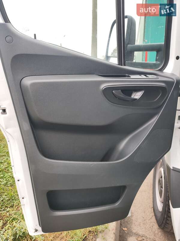 Грузовой фургон Mercedes-Benz Sprinter 2020 в Киеве фото 8 Грузовой фургон Mercedes-Benz Sprinter 2020 в Киеве