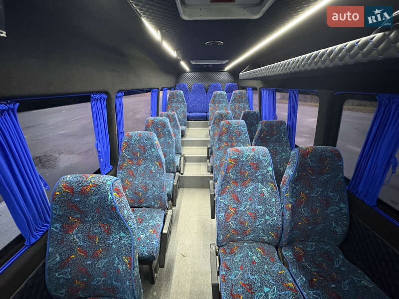 Мікроавтобус Mercedes-Benz Sprinter 1999 в Полонному фото 11 Мікроавтобус Mercedes-Benz Sprinter 1999 в Полонному