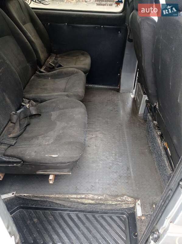 Мінівен Mercedes-Benz Sprinter 2003 в Кам'янець-Подільському фото 16 Мінівен Mercedes-Benz Sprinter 2003 в Кам'янець-Подільському