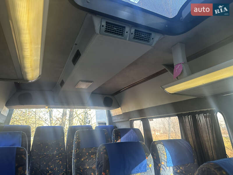 Мікроавтобус Mercedes-Benz Sprinter 2005 в Івано-Франківську фото 11 Мікроавтобус Mercedes-Benz Sprinter 2005 в Івано-Франківську